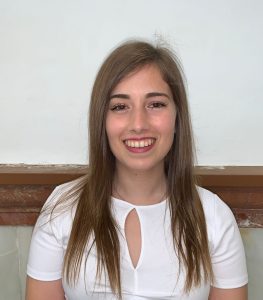 Laura M Pilar